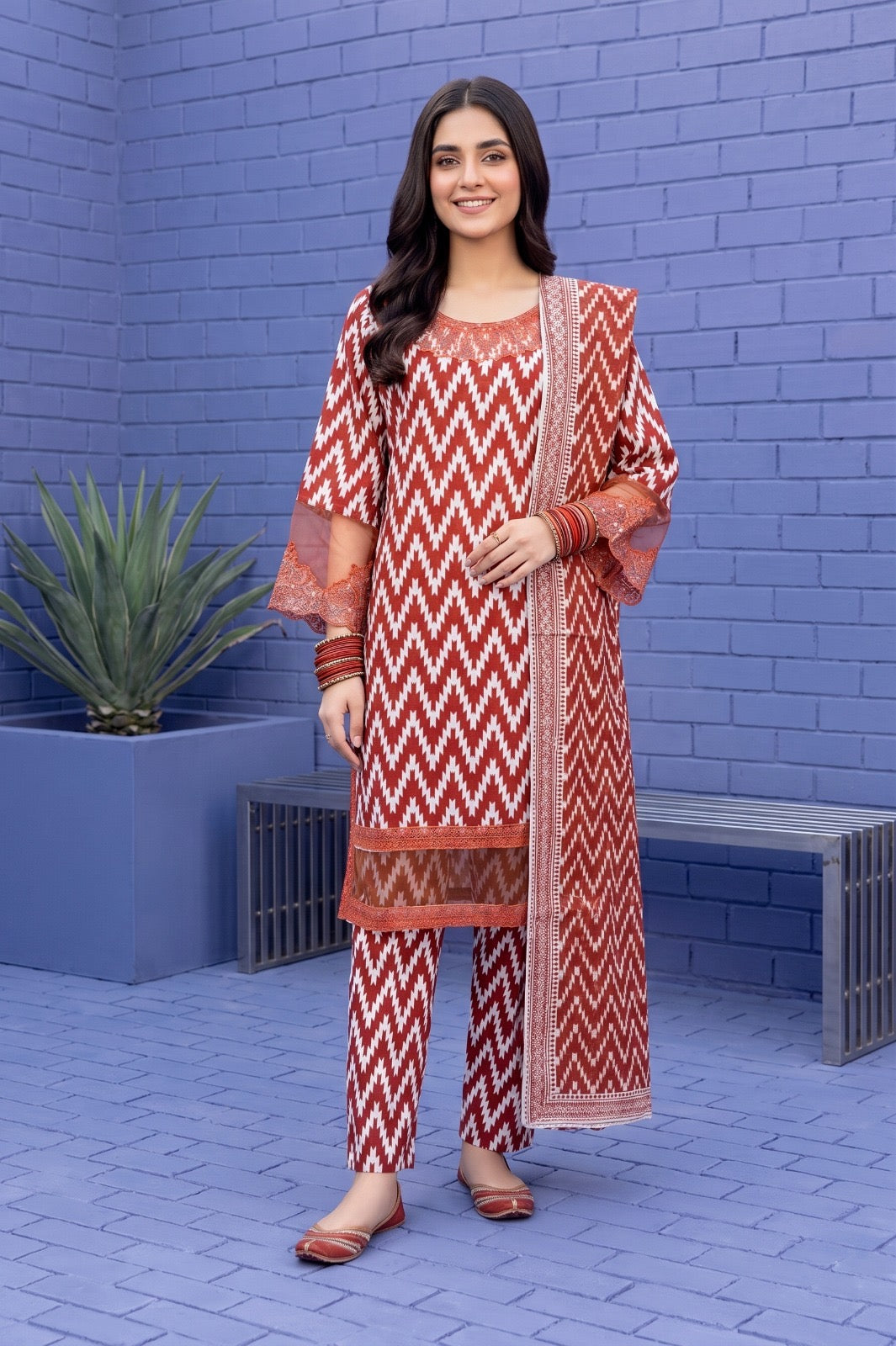 Premium Summer Printed Lawn 3-Piece Suit (Shirt, Trouser & Dupatta) | Zig Zag Style | Pehnavaa Store