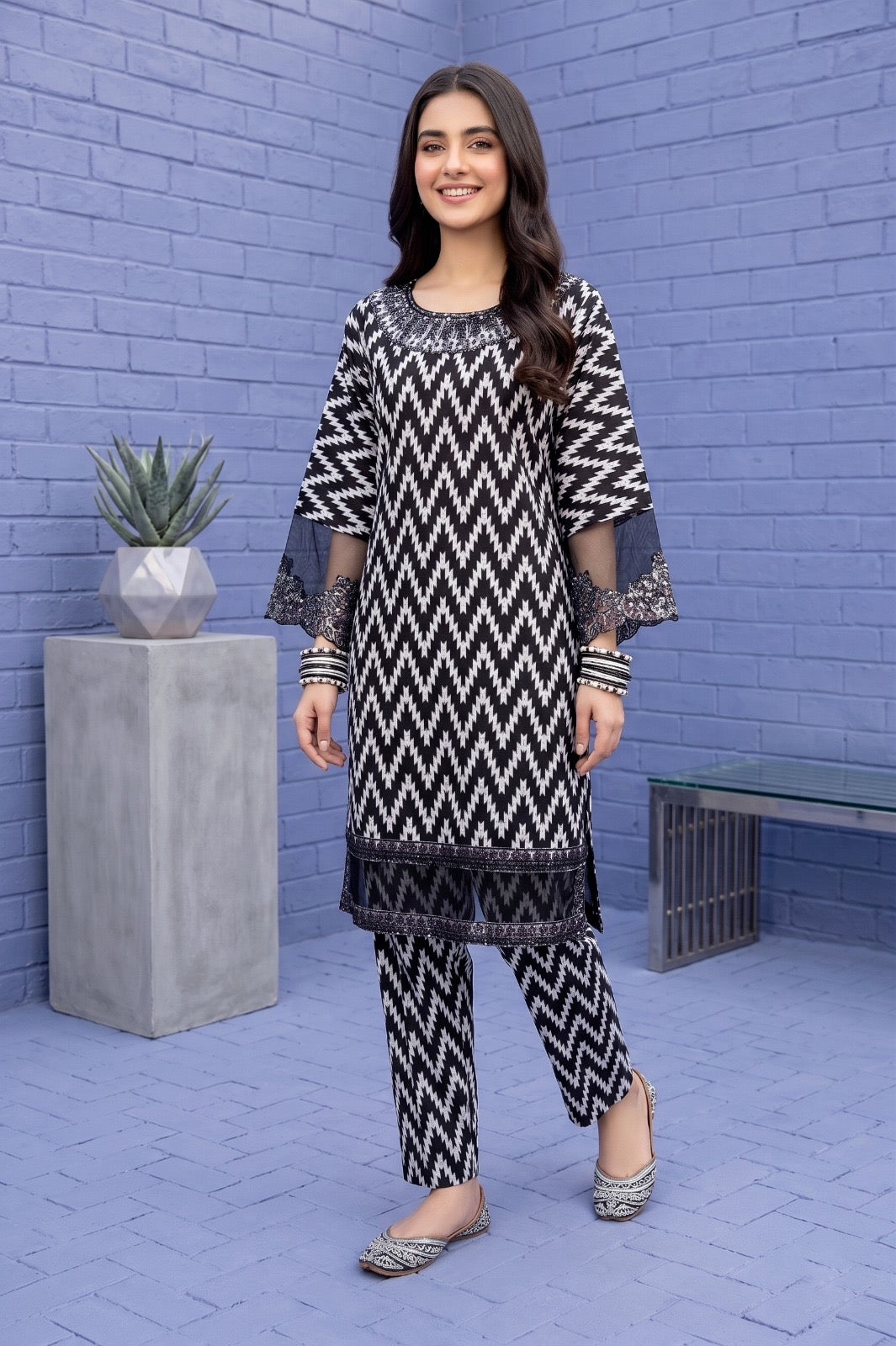 Premium Summer Printed Lawn 3-Piece Suit (Shirt, Trouser & Dupatta) | Zig Zag Style | Pehnavaa Store