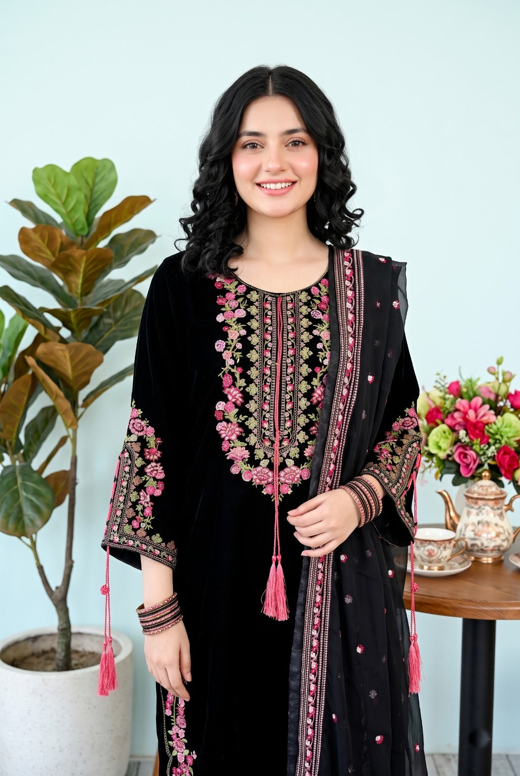✨STITCHED VELVET ELEGANCE — PEHNAVAA✨