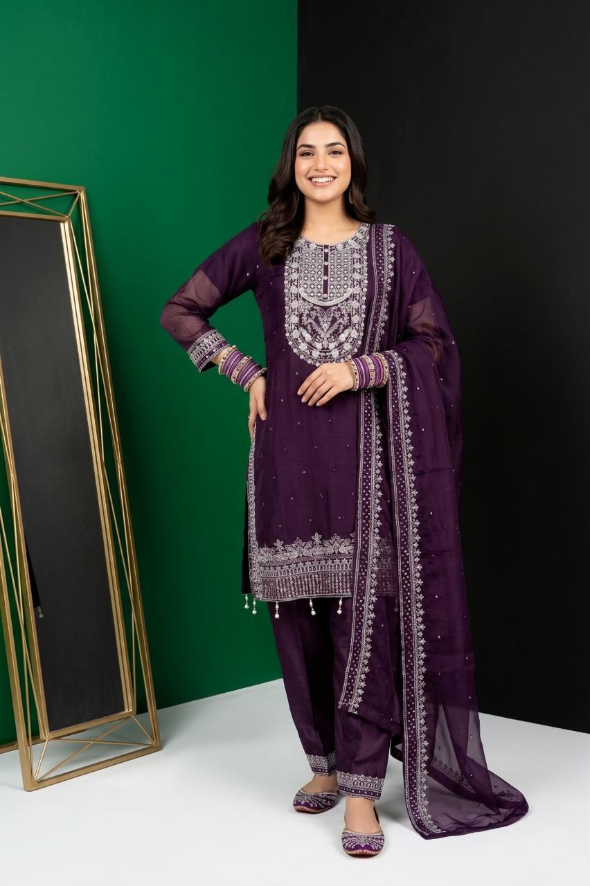 Pehnavaa Women's Fancy Crinkle Chiffon 3-Piece Suit – Luxury Embroidered Festive Collection